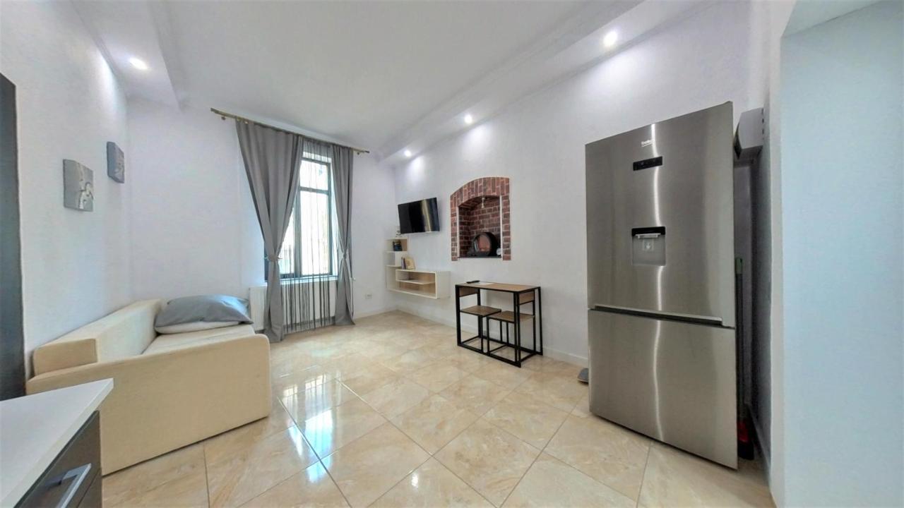 Casa J. Gusbeth - Brasov Apartment ภายนอก รูปภาพ